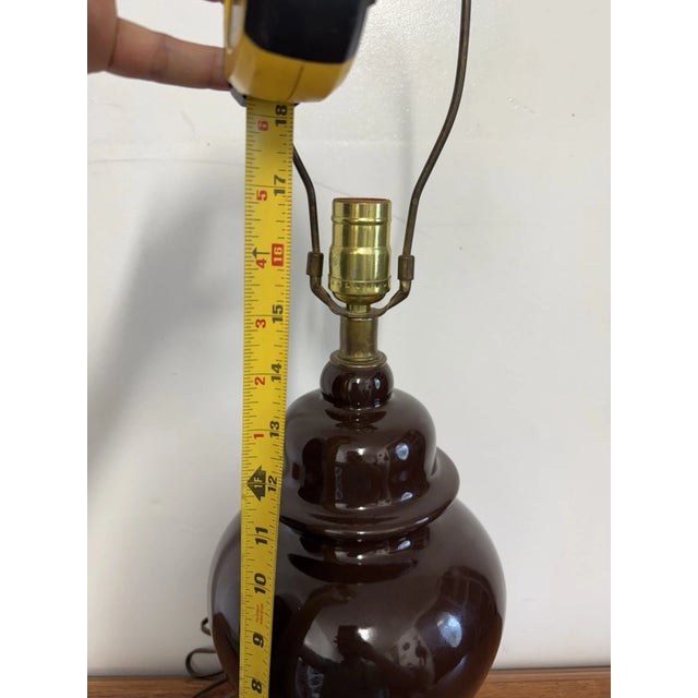 Pair Vintage Brown Ceramic Ginger Jar Table Lamps Hollywood Regency MCM Style For Sale - Image 14 of 16