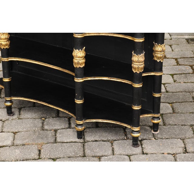 Chinoiserie Early 20th Century English Ebonized Three-Tiered Shelf with Chinoiserie Decor and Gilded Accents For Sale - Image 3 of 11