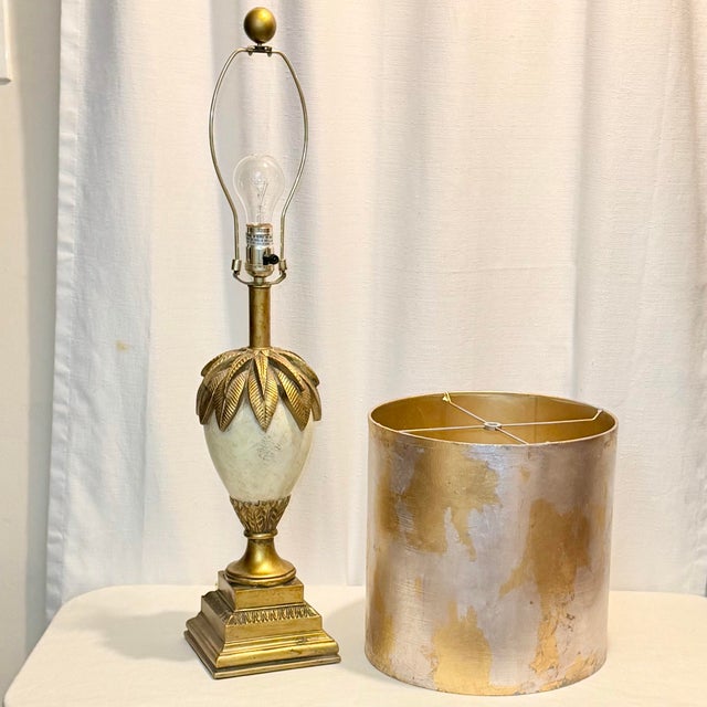 Albert Hadley 1990s Berman Palm Frond Lamp, Bespoke Gilded Shade, Newly Painted For Sale - Image 4 of 16