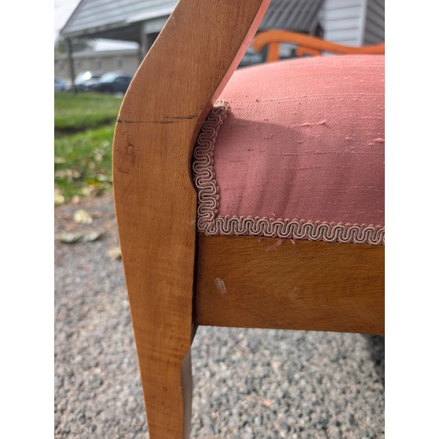19th Century Neoclassical Empire Revival Rolled Crest Settee in Mauve Silk For Sale - Image 18 of 18