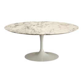 Example of Eero Saarinen Tables