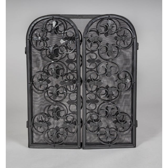 American Vintage Adjustable Fireplace Screen For Sale In Boston - Image 6 of 6