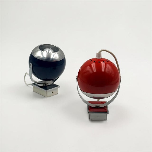 Metal Space Age Red and Blue Eyeball Wall Lamps, 1970s, Set of 2 For Sale - Image 7 of 15