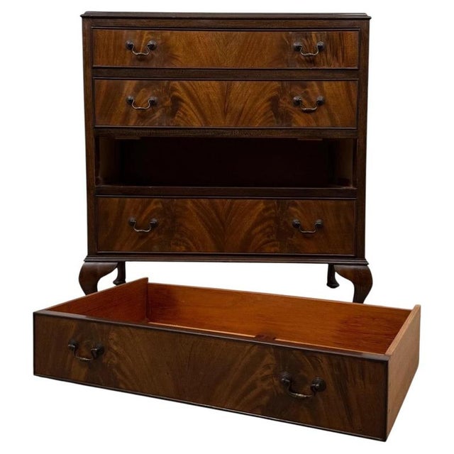 2000 - 2009 20th Antique Century Mahogany Chest of Drawers For Sale - Image 5 of 9
