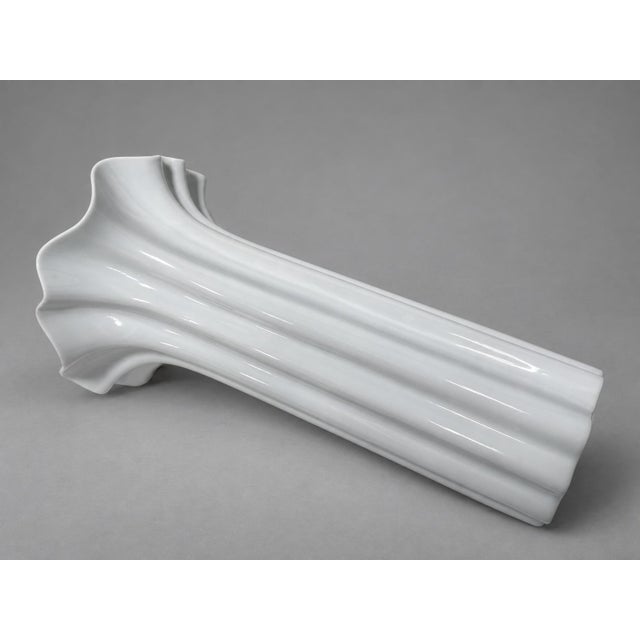 Hutschenreuther German White Porcelain Fluted Floor Vase, 20th Century For Sale - Image 4 of 8