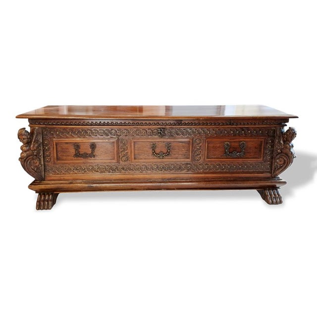 Walnut Chest from Bergamo, 1600s For Sale - Image 3 of 8