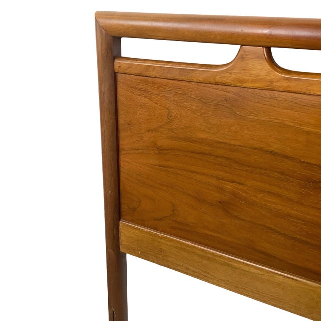 Jens Risom Mid-Century Walnut Headboard, Full Size, Sculptural Upper Detail For Sale - Image 4 of 12