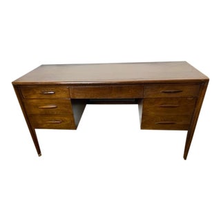 1980s Broyhill "Emphasis Collection" Walnut Desk For Sale