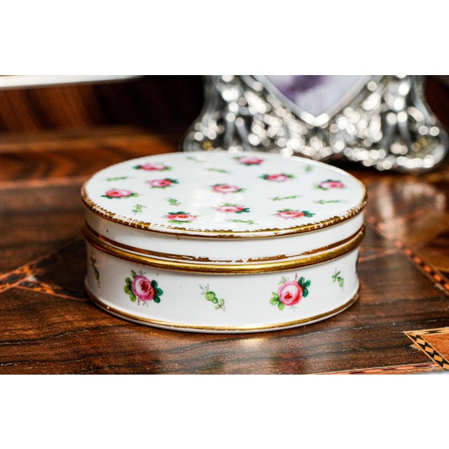 Beautiful English Hand Painted Rose Mintons China Antique Porcelain Circular Jewelry Vanity Box For Sale - Image 10 of 13
