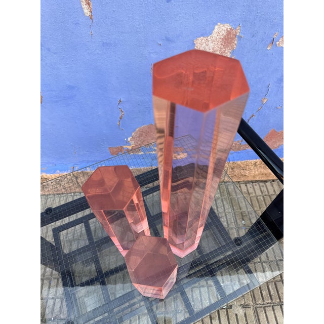 Vintage Hexagonal Figures in Pink Methacrylate, 1960s, Set of 3 For Sale - Image 7 of 9