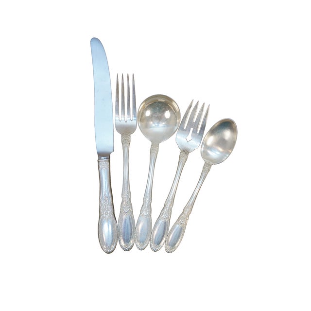 This elegant 40-piece service for 8 features vintage Towle Silversmiths flatware in the mid-century "Old Mirror" pattern....