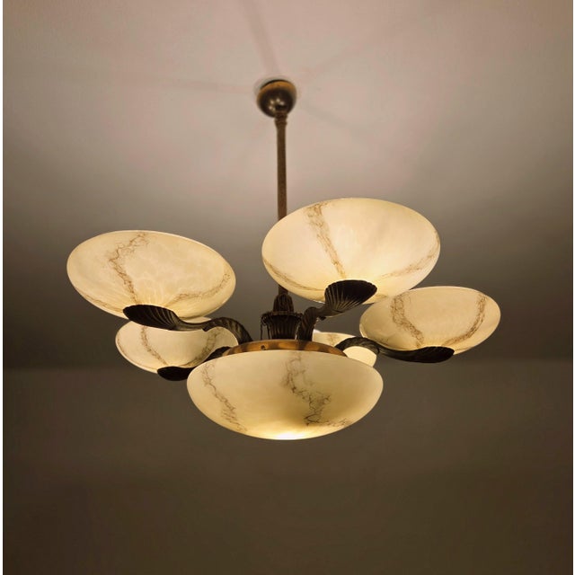 1930s 5-Arm Art Deco Chandelier Marbled Glass Shades Brass Accents, Antique European Lamp For Sale - Image 4 of 16