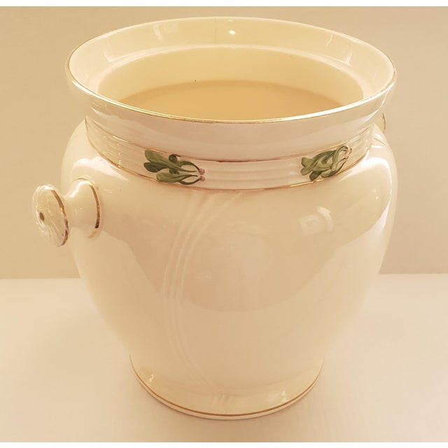 Late 19th Century Antique Royal Bonn Franz Anton Mehlem Porcelain Jardinière — Art Nouveau Green Floral Decoration For Sale - Image 5 of 11