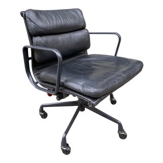 Charles Eames for Herman Miller Soft Pad Black Leather Chair For Sale