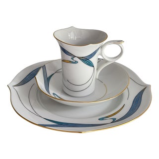 Form Wellenspiel Waterfowl Turquoise Coffee Cup with Saucer and Plate from Meissen, 1990s, Set of 3 For Sale