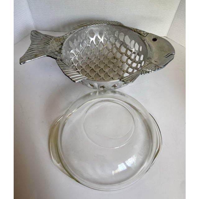 1980s 1981 Arthur Court Figurative Fish Serving Bowl With Pyrex Glass Insert For Sale - Image 5 of 11