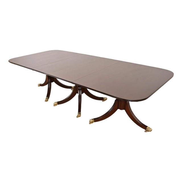 Baker Furniture Style English Georgian Mahogany Triple Pedestal Extension Dining Table, Newly Refinished For Sale
