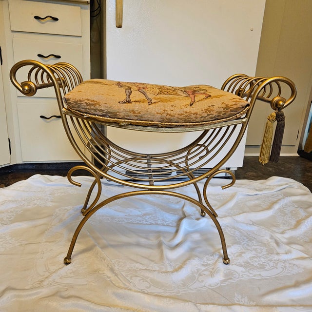 Gold Mid-Century Italian Hollywood Regency Gilt Metal Rope & Tassel Vanity Bench With Tapestry Seat For Sale - Image 8 of 8