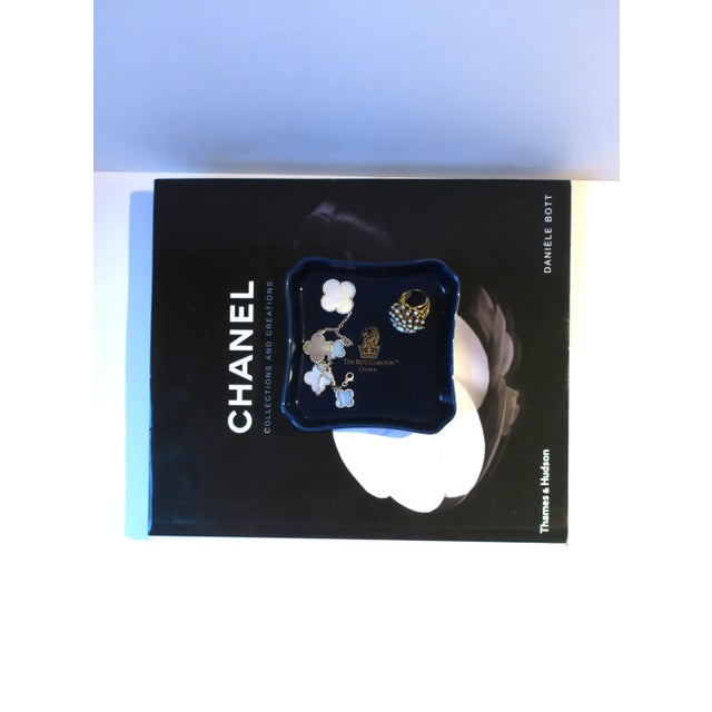 Late 20th Century Ritz Carlton Osaka Porcelain Jewelry Dish For Sale - Image 5 of 7