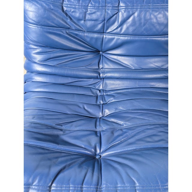 Vintage French Togo Sofa in Blue Leather by Michel Ducaroy for Ligne Roset, 1980s For Sale - Image 11 of 12