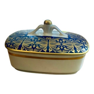 Mid 20th Century German Porzellanmanufaktur Martinroda "Echt Kobalt" Covered Dish For Sale