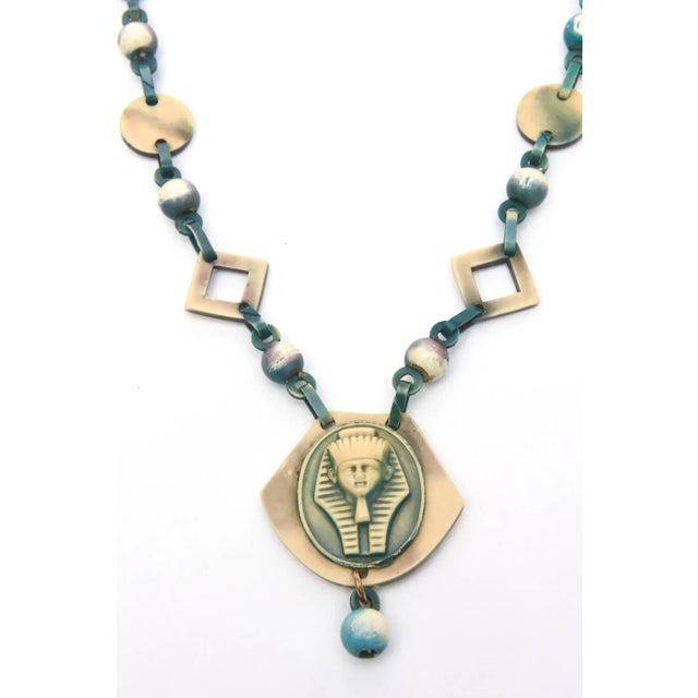 This is part of Chairish’s Costume Jewelry assortment. This interesting vintage necklace with beautiful colors of...