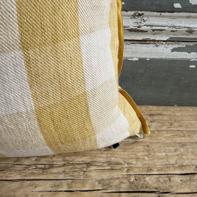 French French Linen Lumbar Case– Vichy Paille For Sale - Image 3 of 5