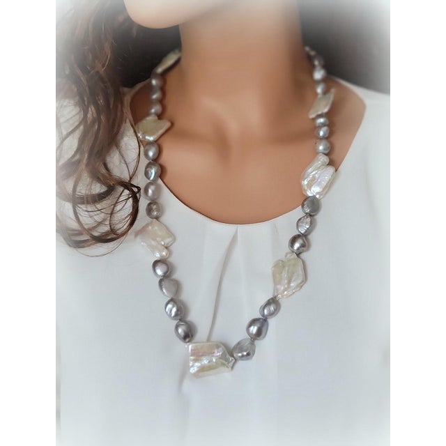 Early 20th Century Vintage Art Deco Biwa and Baroque Pearl Necklace, Japan, 29 Inches For Sale - Image 5 of 9