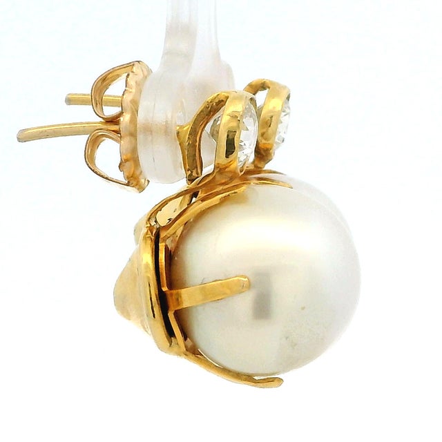 Circa 1990 18k White Gold South Sea Pearl and 1.00 Ct Diamond Earrings For Sale - Image 4 of 14
