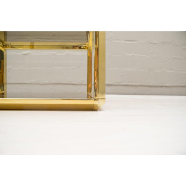 Hollywood Regency Pyramid Shelves in Gilt Brass & Smoked Glass, 1960s For Sale - Image 14 of 15