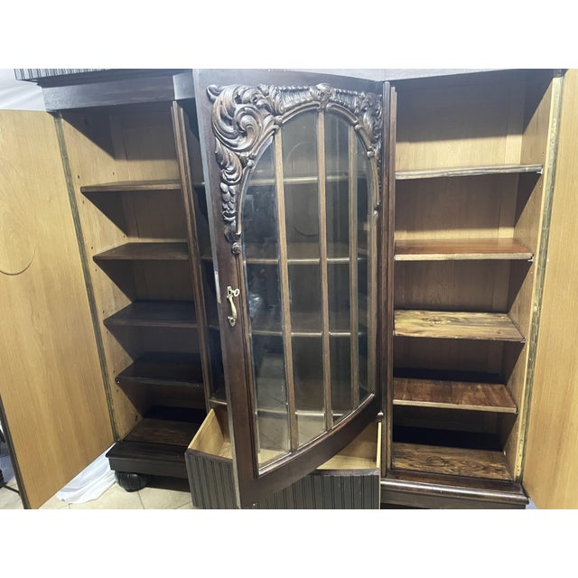 Monumental Study Bookcase with Beveled Crystal Glass Panes, Germany, 1910 For Sale - Image 11 of 18