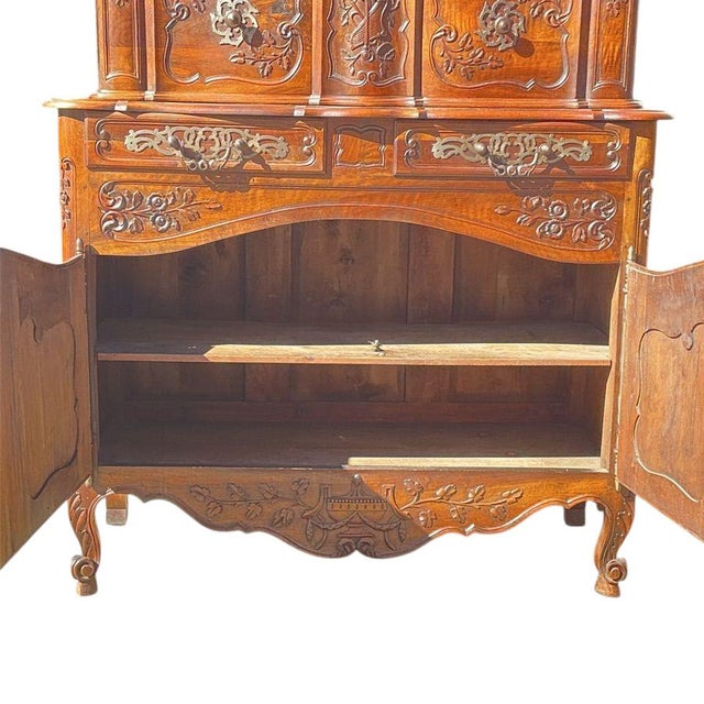 French 1900-1909 Beautiful French Carved Buffet/ Sideboard For Sale - Image 3 of 9