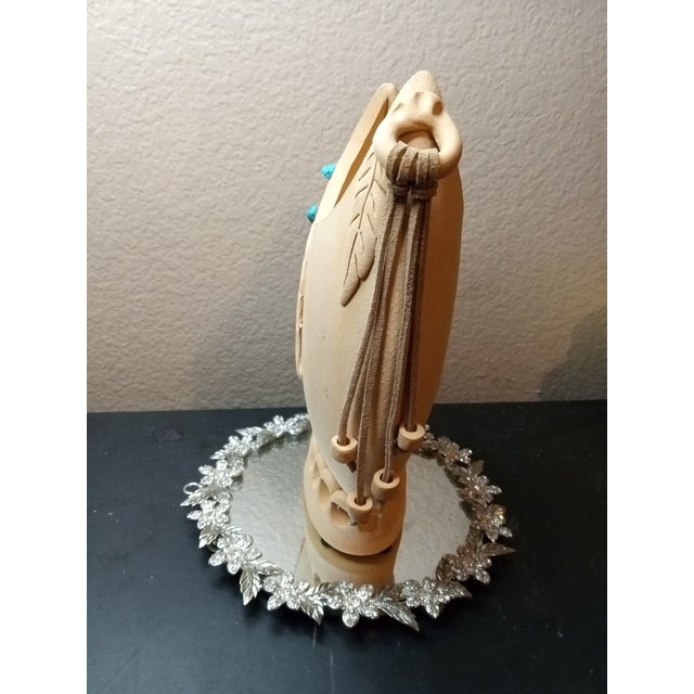 1970s Exquisite Signed Native Desert Pueblo Gray Feather Pottery Vase or Pitcher For Sale In Dallas - Image 6 of 7