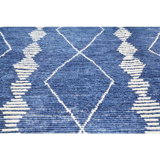 Moroccan Hand Knotted Wool Rug, 10'1"x14'2" For Sale In New York - Image 6 of 6