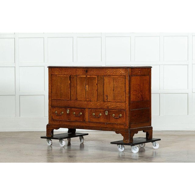George III English Oak Mule Chest, 1780 For Sale - Image 4 of 17