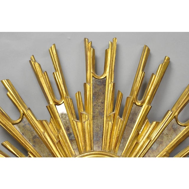 Mid 20th Century Vintage Italian Hollywood Regency Gold Gilt Sunburst Convex Bullseye Wall Mirror For Sale - Image 5 of 15