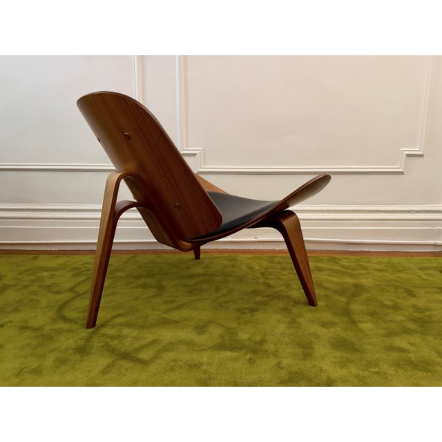 Hans Wegner Mid-Century Modern Shell Chair for Carl Hansen & Son, Denmark For Sale In New York - Image 6 of 12