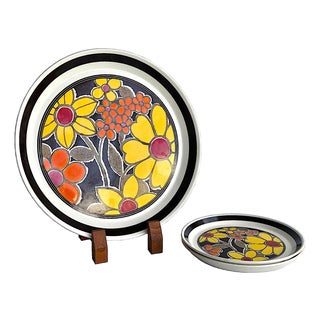 1970s Mikasa StudioKraft Plates in Esperanza 7919 Pattern, 3 Pieces For Sale