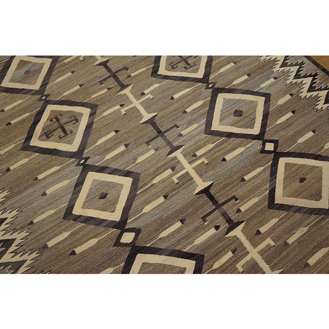 Native American 1930s Gray Diamond Antique American Navajo Rug 4'6" X 6'8" Flatweave Wool Carpet For Sale - Image 3 of 6