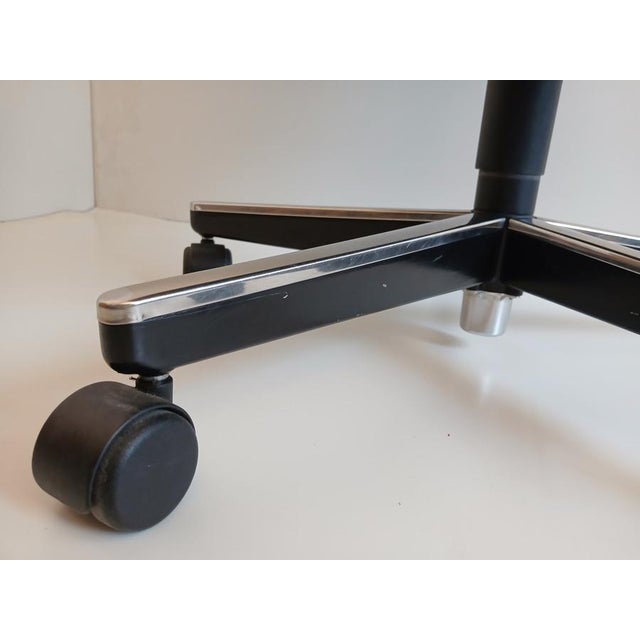 Executive Chair by Charles Pollock for Knoll Inc. / Knoll International For Sale - Image 15 of 18