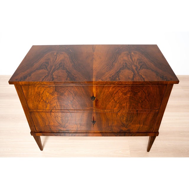 Mid 19th Century Biedermeier French Polished Walnut 2-Drawer Commode, Germany, 1850 For Sale - Image 5 of 15