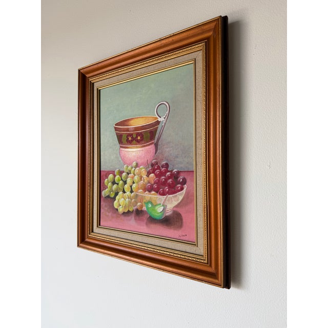 1970s 1970s Vintage Je. Ann Still Life Oil on Canvas Board Painting – Framed For Sale - Image 5 of 12