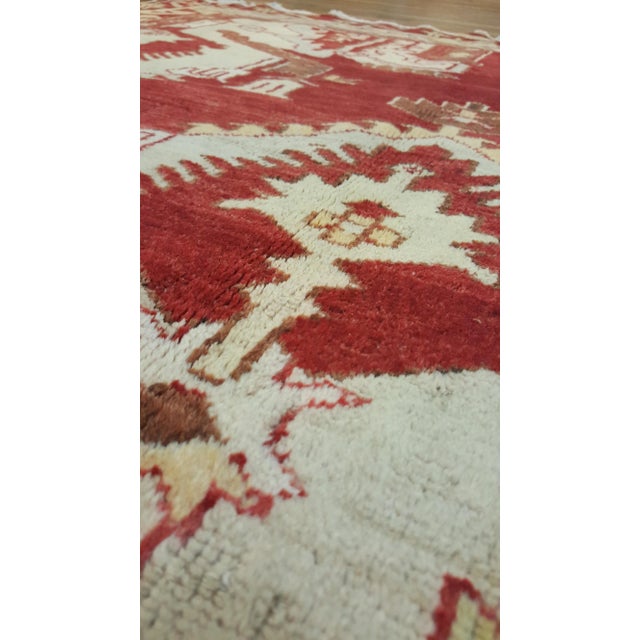 Red Antique Oushak Rug, Turkish Handmade Oriental Rug, Red, Beige, Bold Design 5x8 For Sale - Image 8 of 10