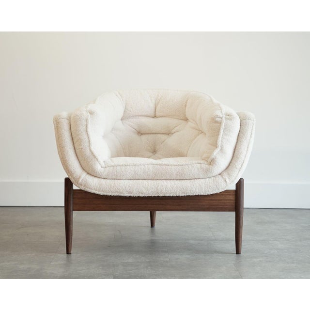 Mid 20th Century Set of MCM Walnut Tripod Lounge Chairs in Wool, C. 1950s For Sale - Image 5 of 8