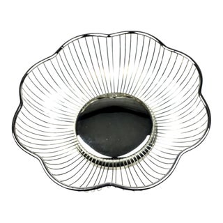 Vintage Silver Plate Wire Curvy Shape Bread Basket For Sale