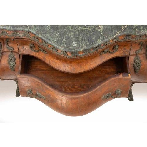 Continental Rococo-Style Three-Piece Chest of Drawers Set, Late 19th Century, Set of 3 For Sale - Image 15 of 17
