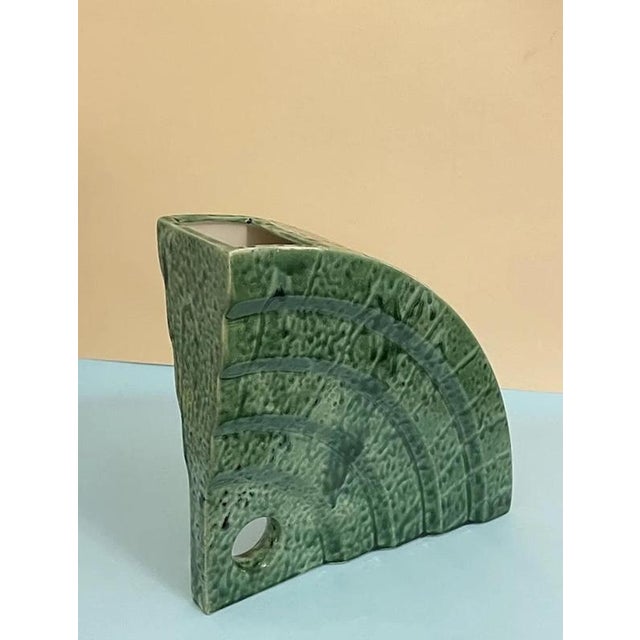 This beautiful Florio Keramia ceramic vase has an abstract pattern and a glossy finish. Original piece, handmade in the...