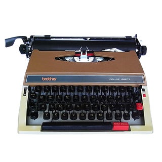 Deluxe 662 TR Typewriter from Brother, 1970s For Sale