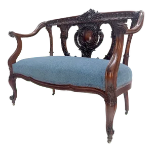 Very Fine Details Carved Mahogany Circa 1920s Settee Loveseat Sofa