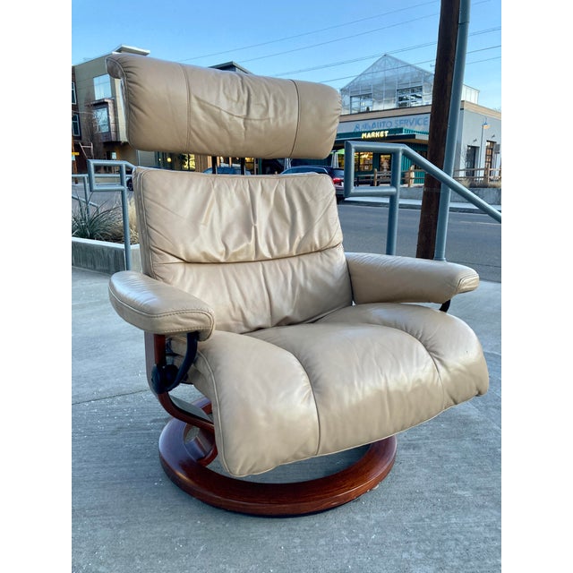 Ekornes Stressless Model “Savannah” Leather Lounge Chair Chairish